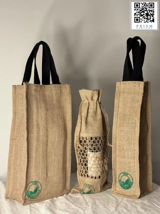 Jute bags in different sizes