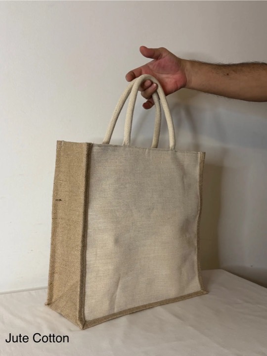 Jute tote with natural handles